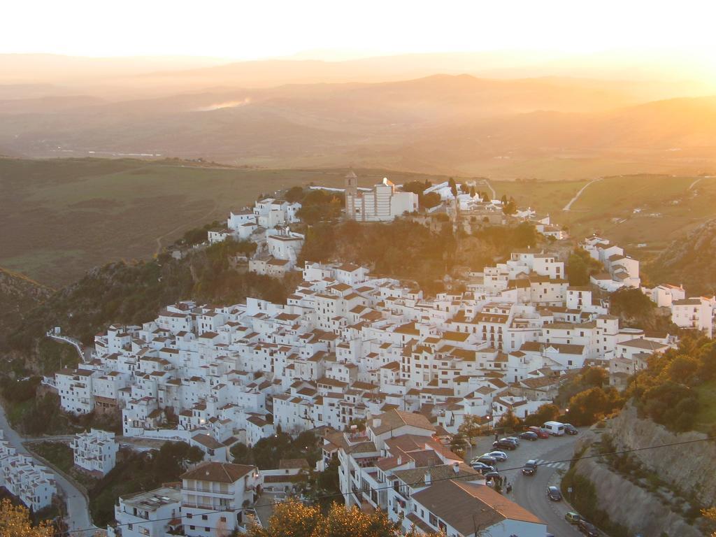 Hotel DDG Retreat Casares Exterior foto