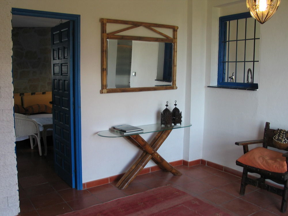 Hotel DDG Retreat Casares Exterior foto